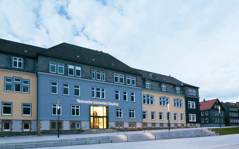 Main building of TU Clausthal (Photo: Christian Kreutzmann)